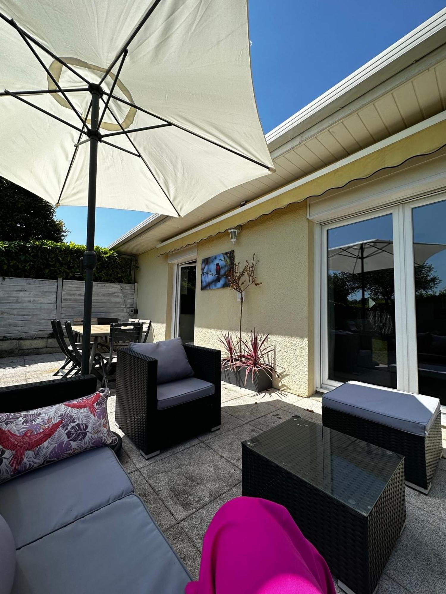 Les Temps Heureux Exclusivement Familles Vila Quimper Exterior foto